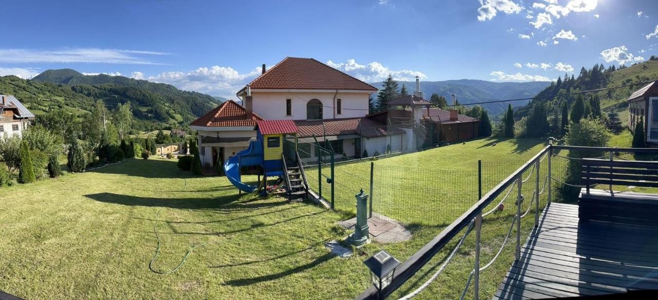Vila Daria 3 Rucăr Eksteriør bilde